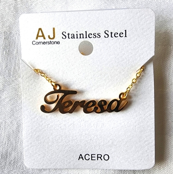 🔥GOLD "TERESA" NECKLACE🔥 - Picture 3 of 3
